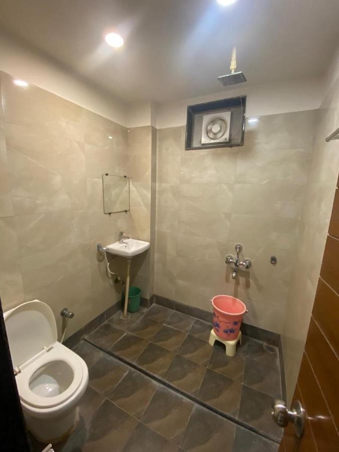 Hotel Raghupati Ayodhya Eksteriør billede
