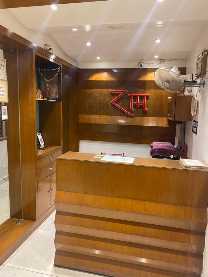 Hotel Raghupati Ayodhya Eksteriør billede